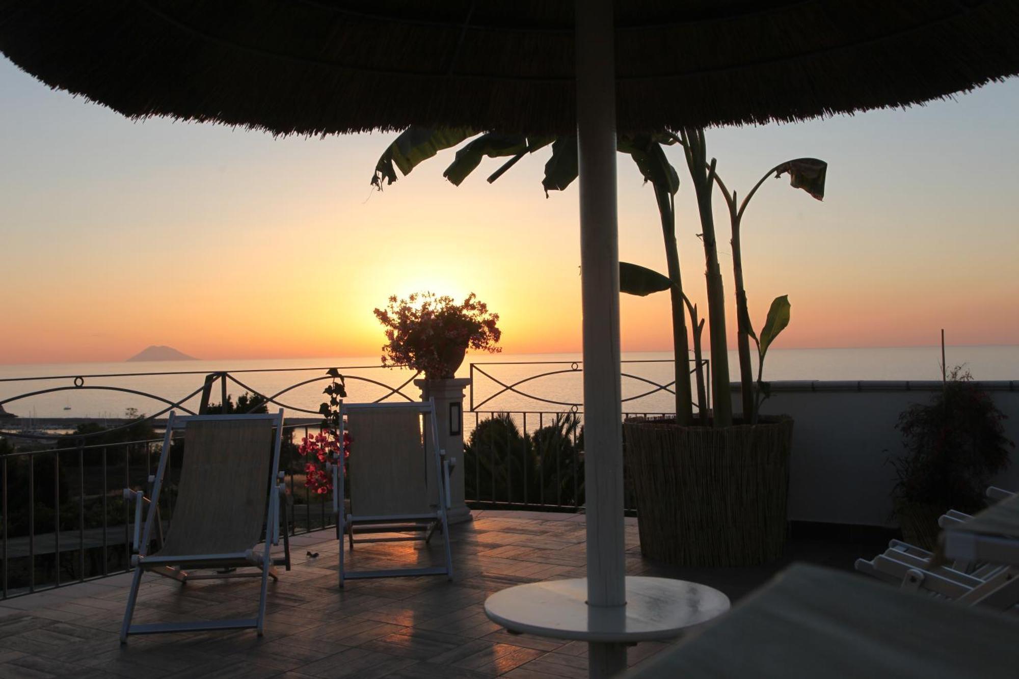 بارغيليا Residence Porto Ulisse المظهر الخارجي الصورة